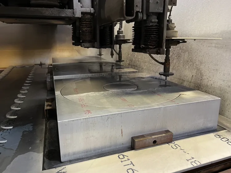 ast-advanced-waterjet-cutting-004